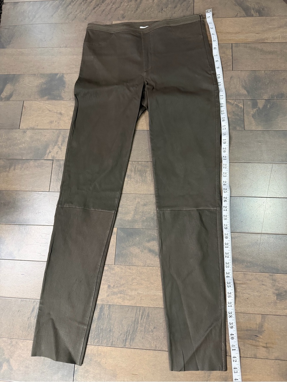 Escada Sport Size DE 42 (Equivalent US 10/12 Large)